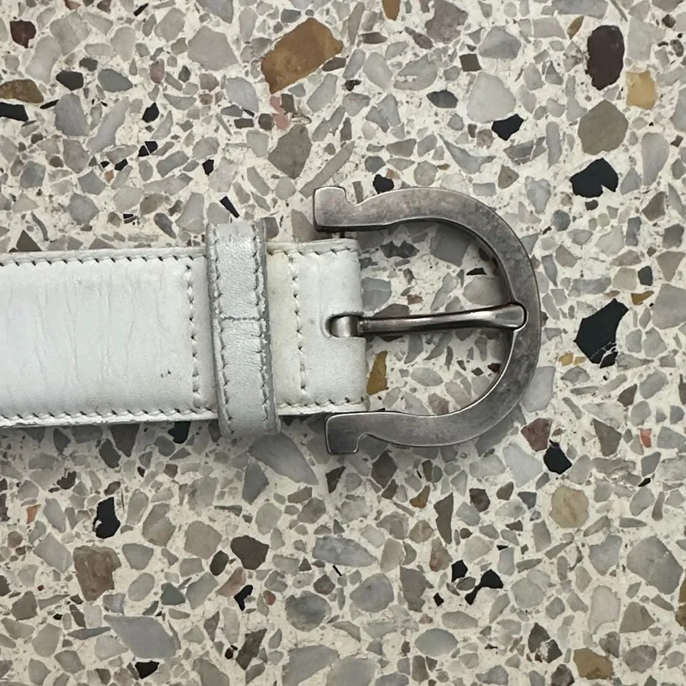 Salvatore Ferragamo made in Italy white silver belt 34 vintage